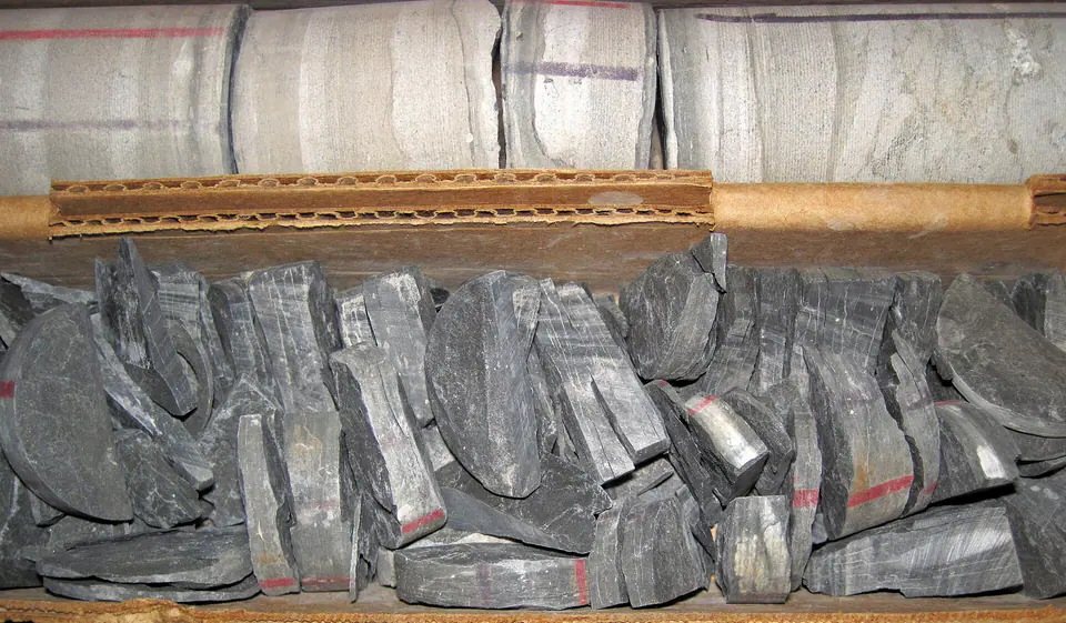 Shale-rich Eau Claire Formation displayed in a deep Warren County drill core from Ohio