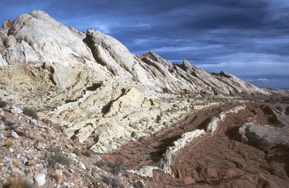 Pale Navajo Sandstone forming a prominent ridge in the San Rafael Reef, Utah