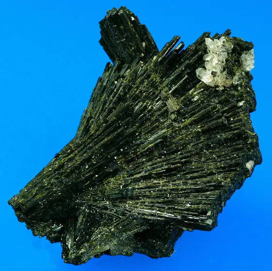 Radiating dark green-black epidote crystals with minor clear to white quartz